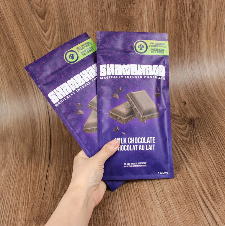 Thẻ in tùy chỉnh chất lượng thực phẩm túi lạnh bóng 3 mặt niêm phong túi ziplock tái sử dụng nhôm nhôm túi Mylar Chocolate